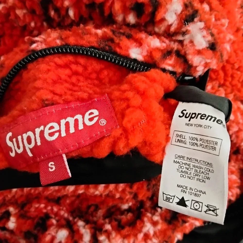 Supreme Reversible Bandana Fleece Jacket in Red Small
